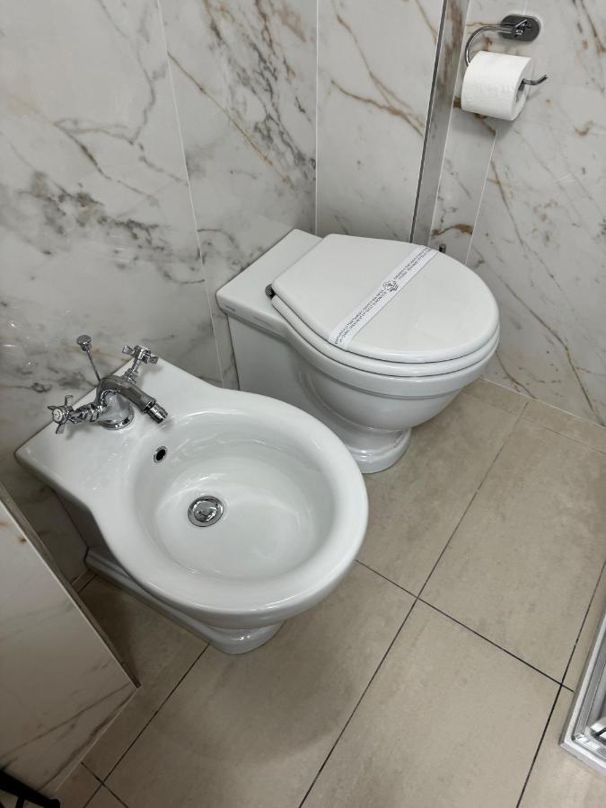 Ca Penini - Canal View Apartment Venedig