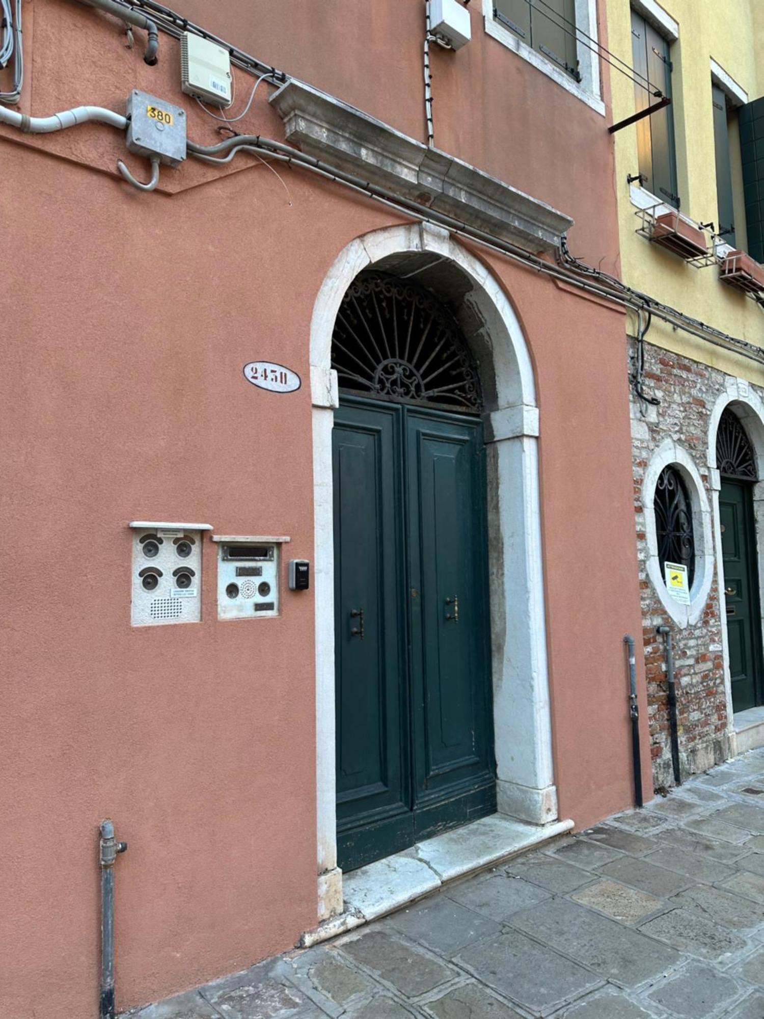 Ca Penini - Canal View Venezia